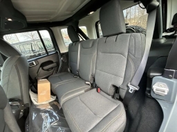 Jeep Wrangler Willys 4 Door 4x4 2026