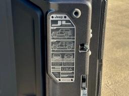 Jeep Wrangler Willys 4 Door 4x4 2026