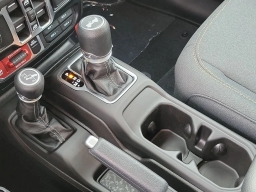 Jeep Wrangler Willys 4 Door 4x4 2026