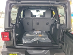 Jeep Wrangler Willys 4 Door 4x4 2026