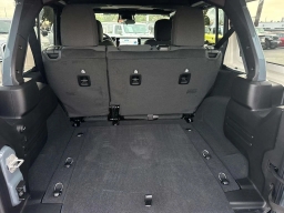 Jeep Wrangler Willys 4 Door 4x4 2026