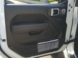 Jeep Wrangler Willys 4 Door 4x4 2026