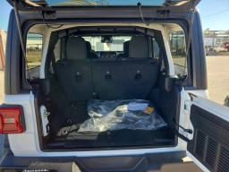 Jeep Wrangler Willys 4 Door 4x4 2026