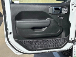 Jeep Wrangler Willys 4 Door 4x4 2026