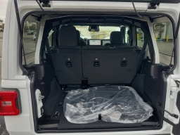 Jeep Wrangler Willys 4 Door 4x4 2026