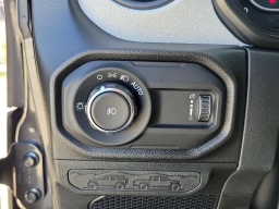 Jeep Wrangler Willys 4 Door 4x4 2026