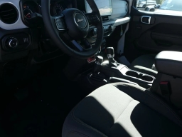 Jeep Wrangler Willys 4 Door 4x4 2026