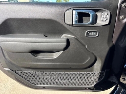 Jeep Wrangler Willys 4 Door 4x4 2026