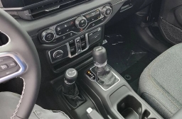 Jeep Wrangler Sahara 4 Door 4x4 2025