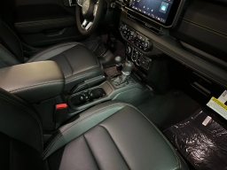 Jeep Wrangler Sahara 4 Door 4x4 2025