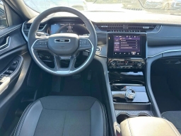 Jeep Grand Cherokee Altitude 4x2 2025