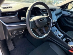 Jeep Grand Cherokee Altitude 4x2 2025