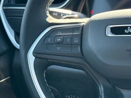 Jeep Grand Cherokee Altitude X 4x2 2025