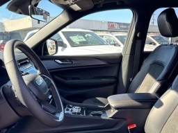 Jeep Grand Cherokee Altitude X 4x2 2025