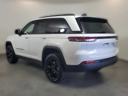 Jeep Grand Cherokee Altitude X 4x2 2025