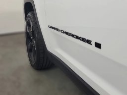 Jeep Grand Cherokee Altitude X 4x2 2025