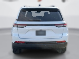 Jeep Grand Cherokee Altitude X 4x2 2025