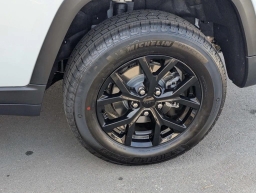 Jeep Grand Cherokee Altitude X 4x2 2025