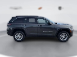 Jeep Grand Cherokee Laredo X 4x2 2025