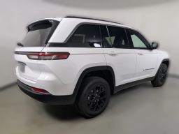 Jeep Grand Cherokee Laredo Altitude 4x2 2026