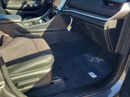 Jeep Grand Cherokee Laredo Altitude 4x2 2026