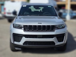 Jeep Grand Cherokee Laredo Altitude 4x2 2026