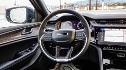 Jeep Grand Cherokee Laredo Altitude 4x2 2026