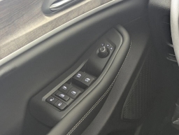 Jeep Grand Cherokee Laredo Altitude 4x2 2026