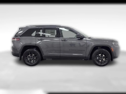 Jeep Grand Cherokee Laredo Altitude 4x2 2026