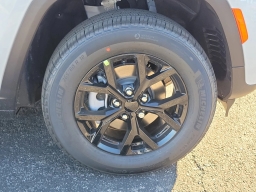 Jeep Grand Cherokee Laredo Altitude 4x2 2026