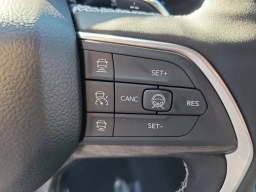 Jeep Grand Cherokee Laredo Altitude 4x2 2026