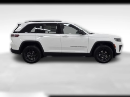 Jeep Grand Cherokee Laredo Altitude 4x2 2026