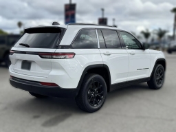Jeep Grand Cherokee Laredo Altitude 4x2 2026