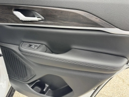 Jeep Grand Cherokee Laredo Altitude 4x2 2026