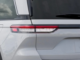 Jeep Grand Cherokee Laredo Altitude 4x2 2026