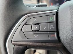 Jeep Grand Cherokee Laredo Altitude 4x2 2026