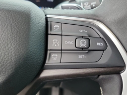 Jeep Grand Cherokee Laredo Altitude 4x2 2026