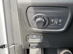 Jeep Grand Cherokee Laredo Altitude 4x2 2026