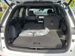 Jeep Grand Cherokee Laredo Altitude 4x2 2026