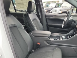 Jeep Grand Cherokee Laredo Altitude 4x2 2026