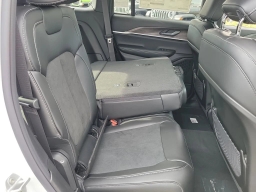 Jeep Grand Cherokee Laredo Altitude 4x2 2026