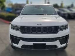 Jeep Grand Cherokee Laredo Altitude 4x2 2026