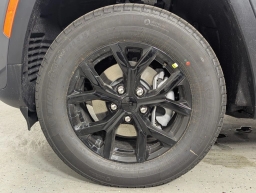 Jeep Grand Cherokee Laredo Altitude 4x2 2026