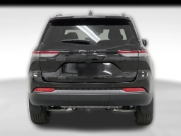 Jeep Grand Cherokee Laredo Altitude 4x2 2026