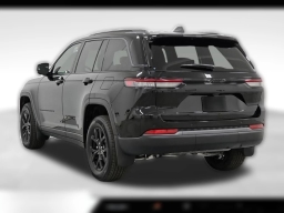 Jeep Grand Cherokee Laredo Altitude 4x2 2026