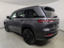 Jeep Grand Cherokee Laredo Altitude 4x2 2026