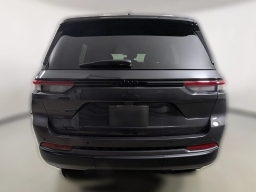 Jeep Grand Cherokee Laredo Altitude 4x2 2026