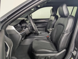 Jeep Grand Cherokee Laredo Altitude 4x2 2026