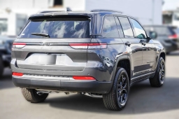 Jeep Grand Cherokee Laredo Altitude 4x2 2026