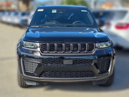 Jeep Grand Cherokee Laredo Altitude 4x2 2026